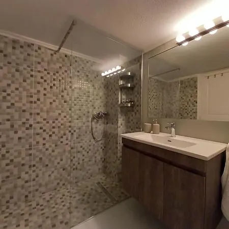 Renovated Modern 3bdr Flat W/balcony Appartement