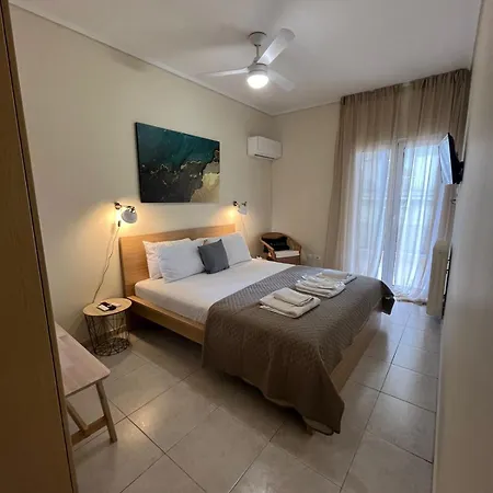 Renovated Modern 3bdr Flat W/balcony Apartment Athens